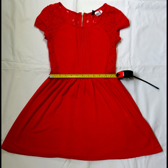 H&M Lace Back/Sleeves Red Skater Dress - Picture 6 of 7